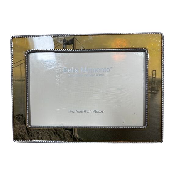 Bella Momento Minimalist Photo Frame Antique Inspired 6" x 4" Landscape Enamel - Picture 2 of 7